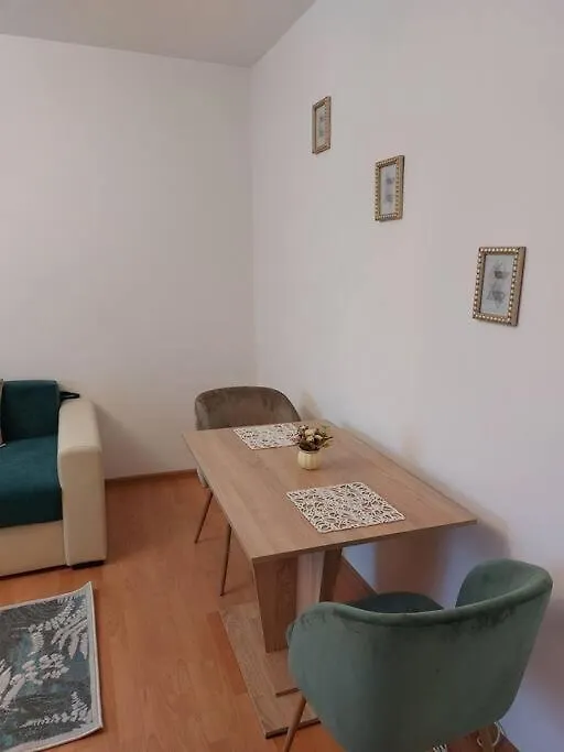 Garsoniera Centrala Renovata Бухарест Румыния